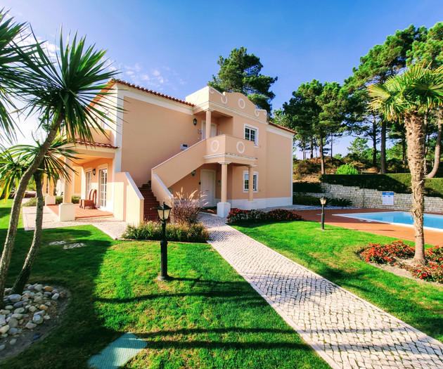 3-bedroom apartment with pool in a 5* resort