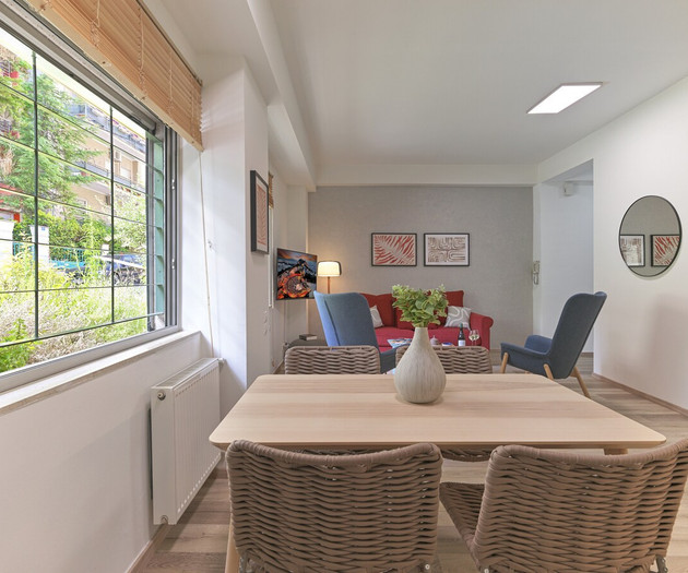 Prime Location in Kolonaki: A Luxurious 1br Haven