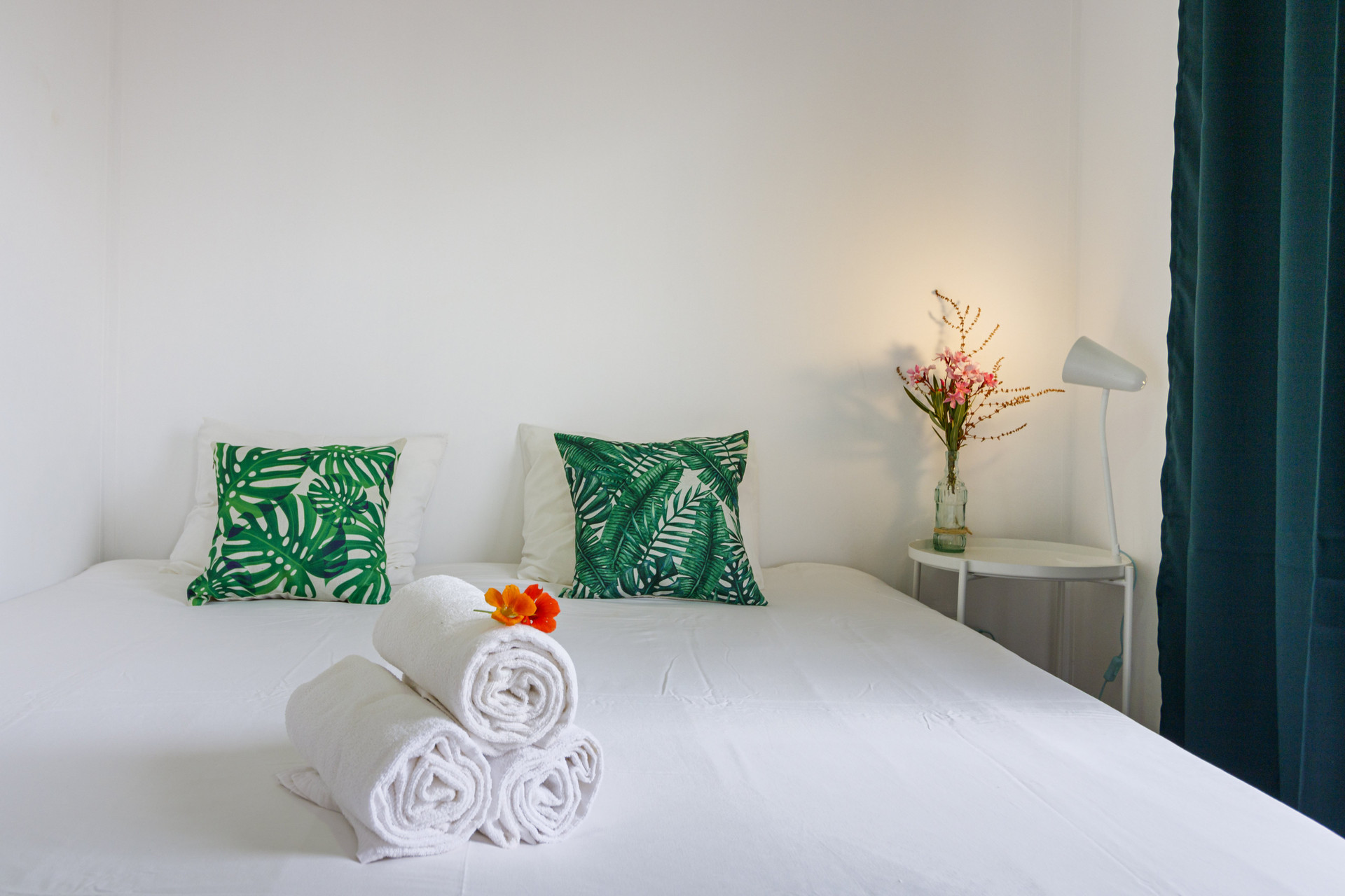 Double bed with fresh towels