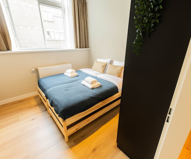 Luxurious Dowtown 3BDR Apartment WS