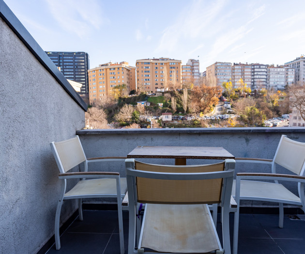 Fabulous Fulya : 3BR 2Ba | Duplex | Terrace | Mall