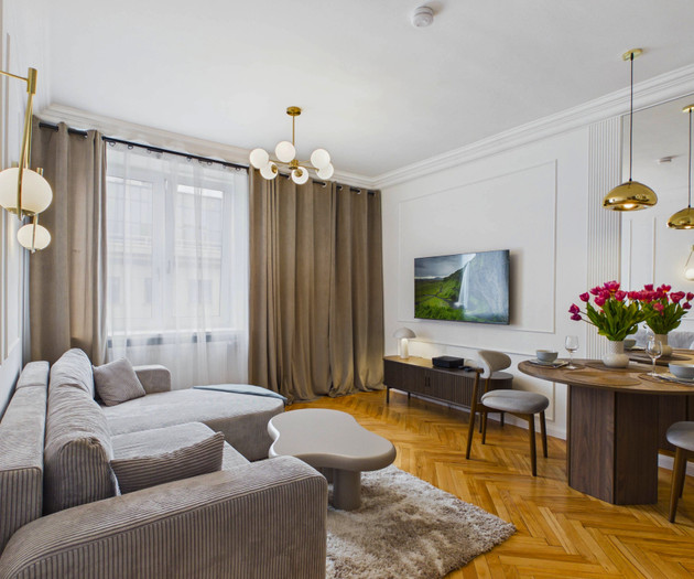 Paris in Warsaw Apartment near Hala Mirowska