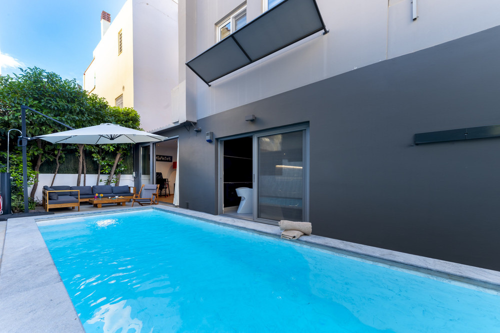 Oasis Privé | Luxury Pool Retreat in Varkiza preview