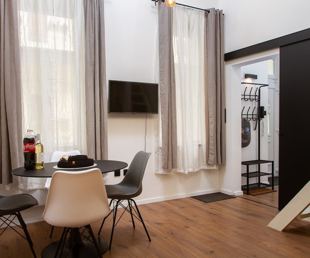 Hero Square Condo