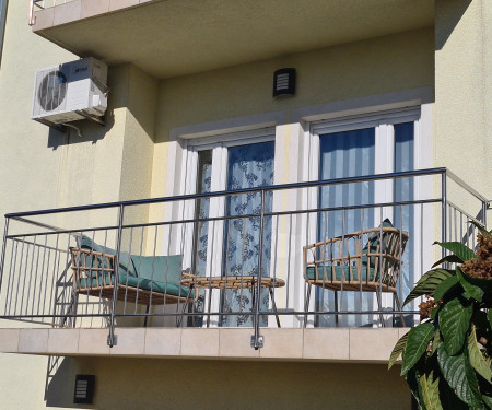 Apartment with balcony in Vodice