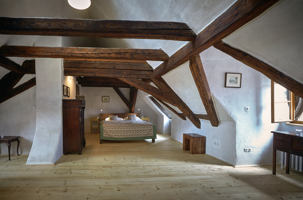 Lovely attic studio with AC preview