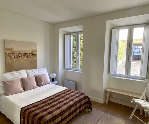 Apartamento com Pateo em Marvila, 2 wc e 2 salas