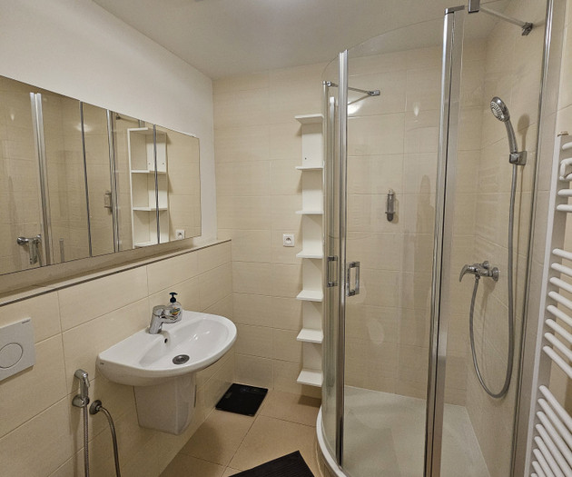 1kk 52m2 u metra Anděl Praha 5