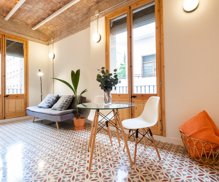 STYLISH STUDIO IN THE HEART OF BARCELONETA