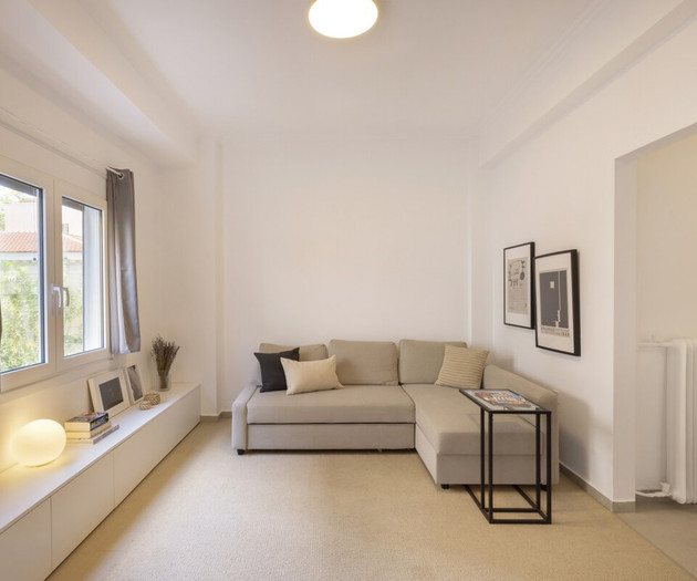 Beautifully curated 1br in Keramikos
