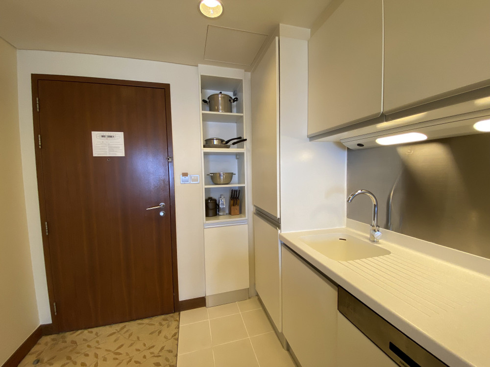 Lofty Studio with Breathtaking Burj Khalifa View preview
