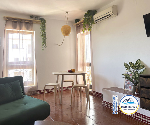 Cozy Studio with Pool - The Strip street & Beach