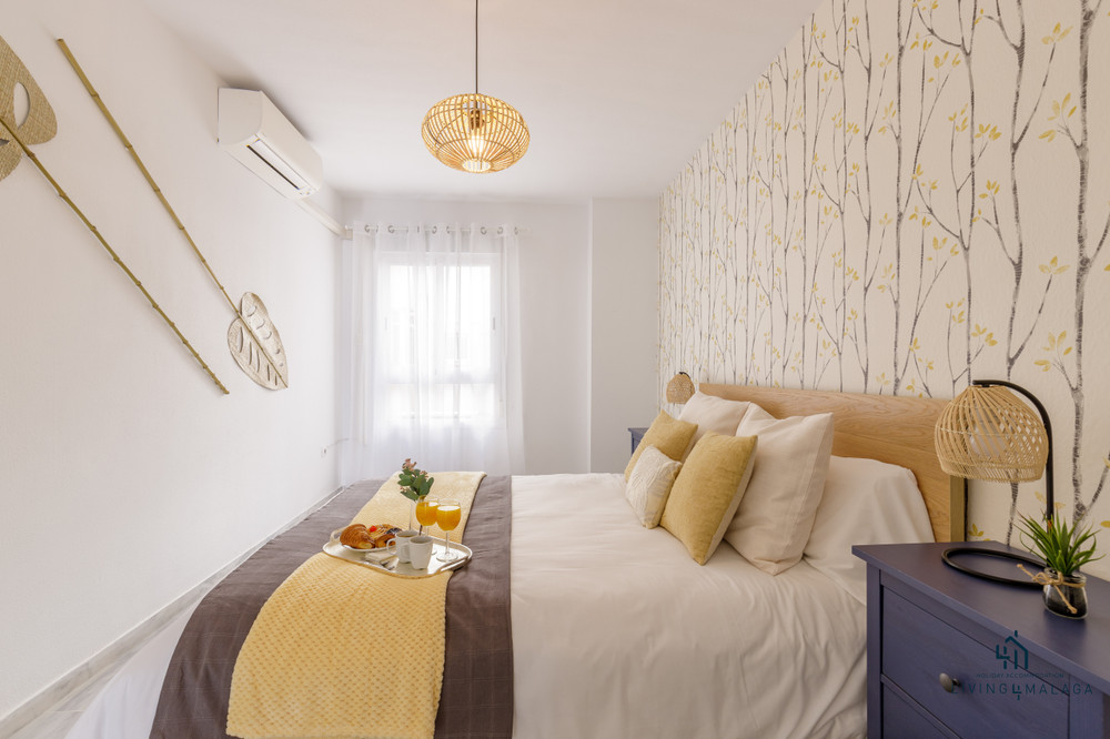 Mariscal MidStay Apartment by Living4Malaga preview