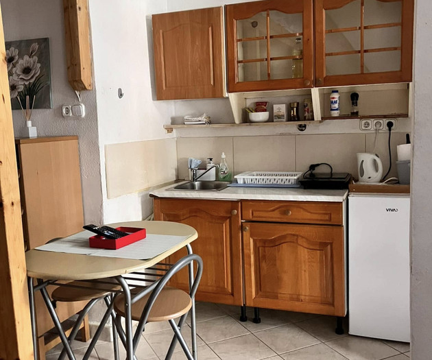 Studio Flat Under the Castle Hill