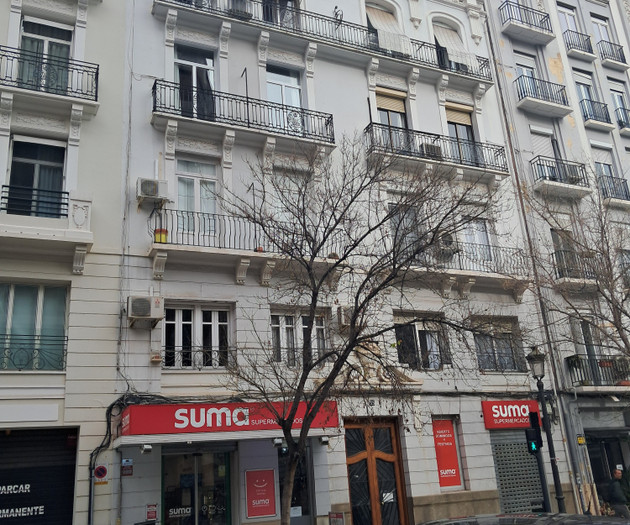Spacious and bright, in Valencia Ensanche.