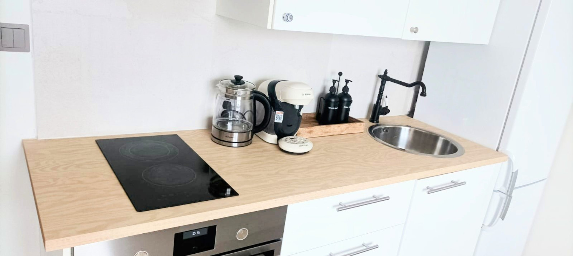 Kitchen countertop with appliances