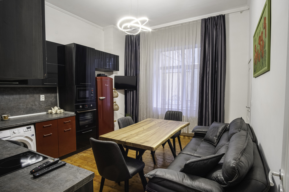 Ruse Art Gallery Apartment preview
