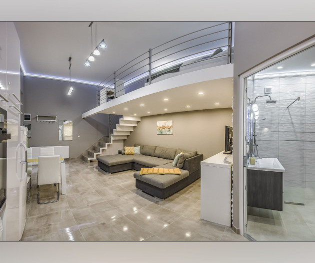 Quiet and beautiful apartment at Oktogon Square