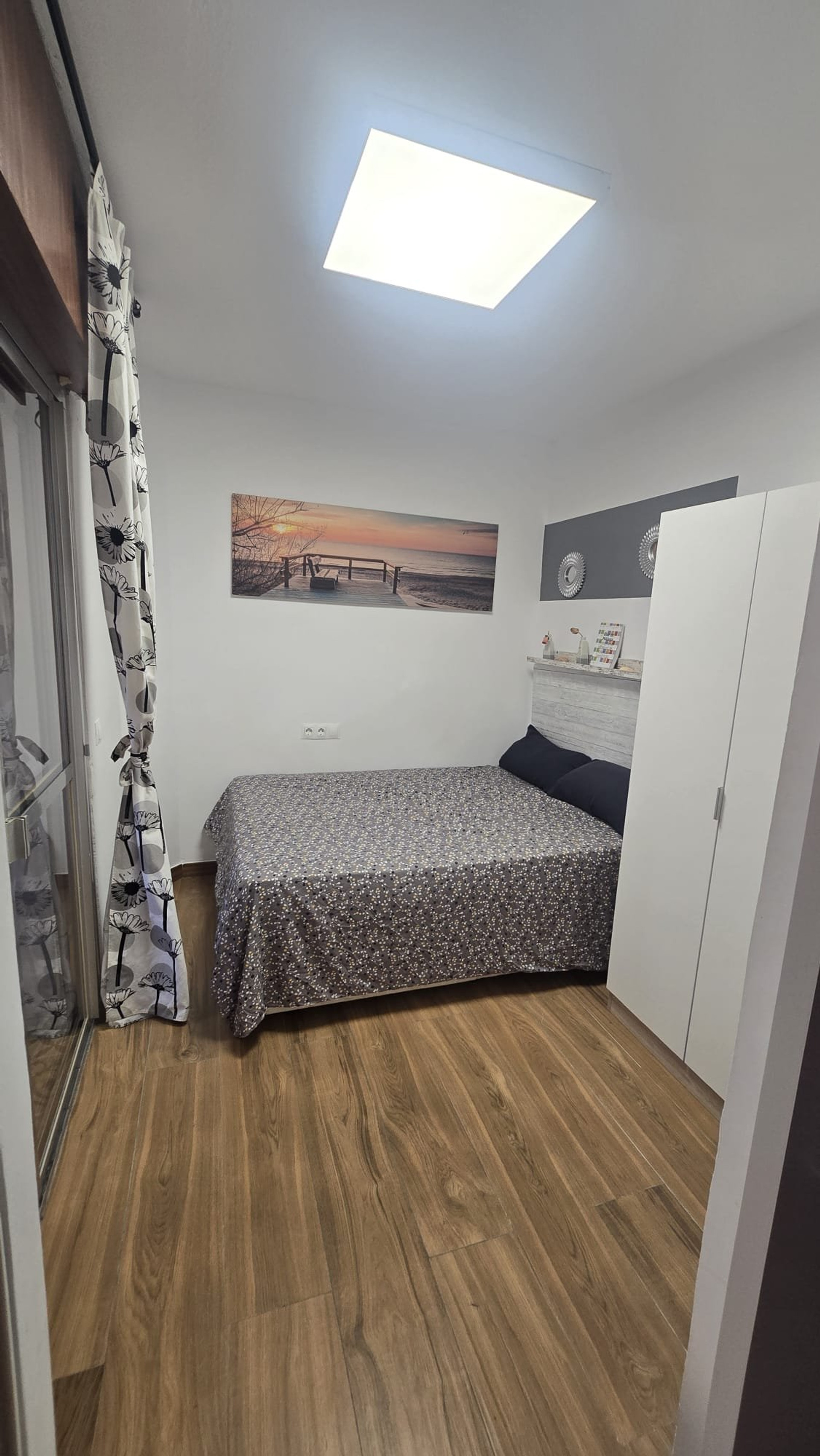 Bedroom with double bed