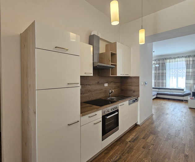 1kk 52m2 u metra Anděl Praha 5