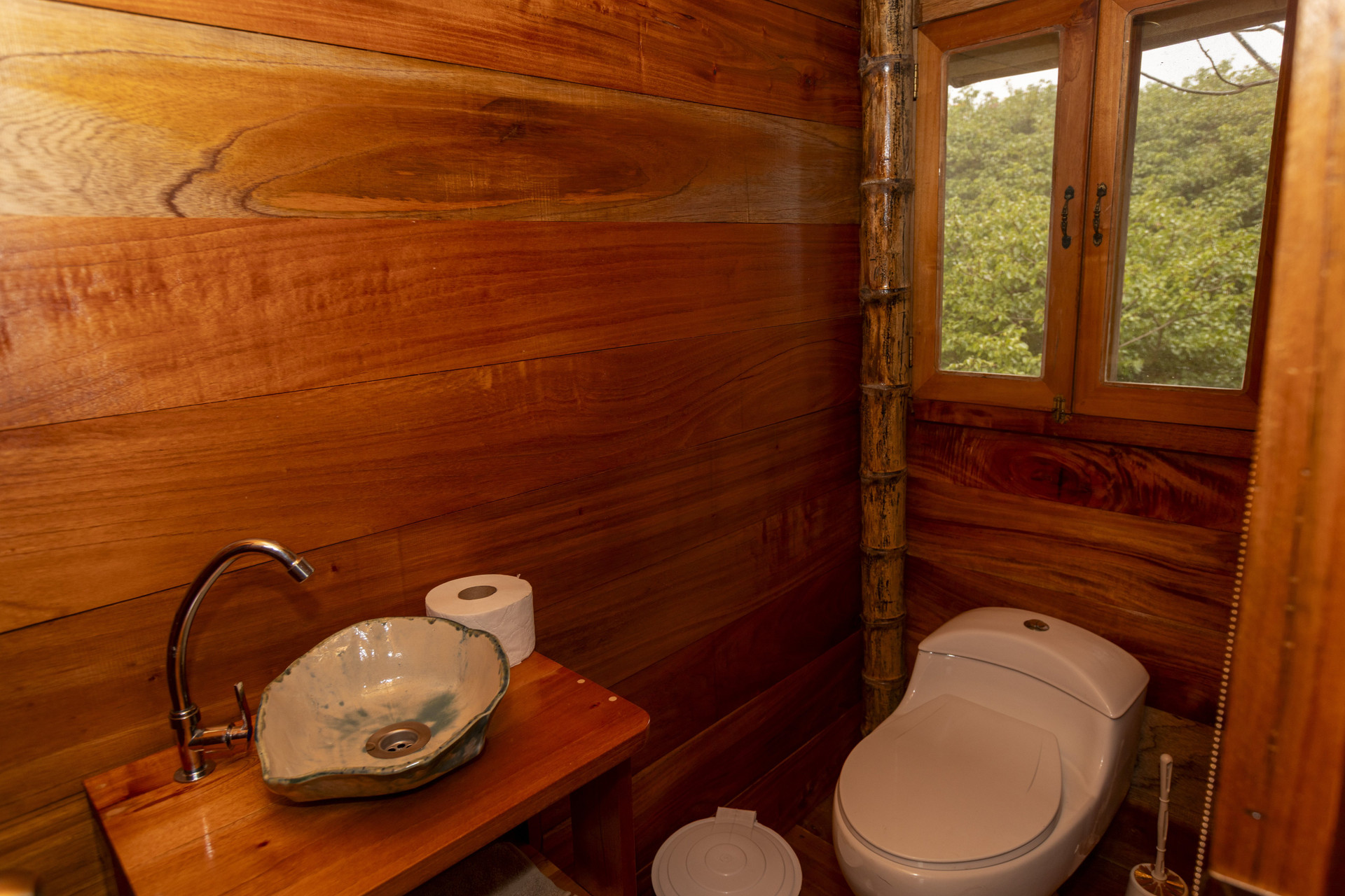 The ensuite bathroom