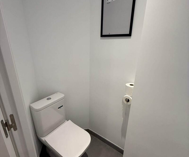 Double bedroom with private bathroom