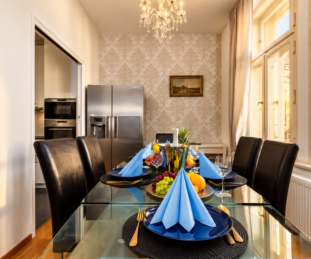 Hound Deluxe Suite | Historic Vysehrad Luxury