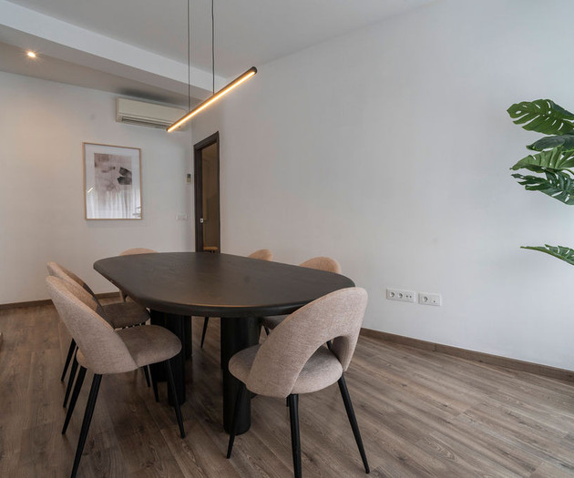 Spacious apartment in the heart of Valencia