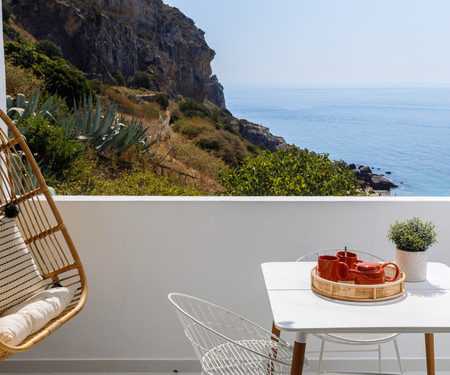 Sesimbra Beach House by Saudade