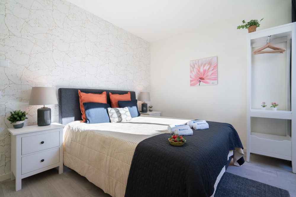 Lovely Bright Studio w/Balcony preview