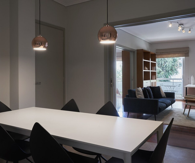 The dining table for 6 people
