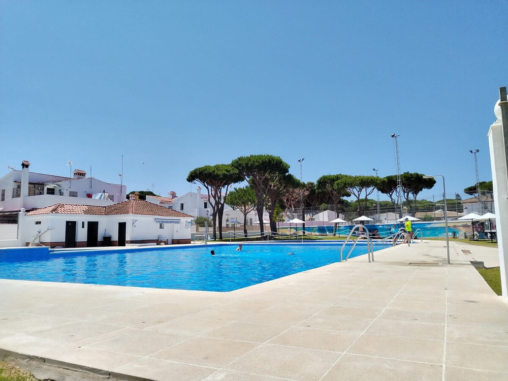 Perfect Coastal Getaway 3 Bedrooms- 7 mns to beach preview