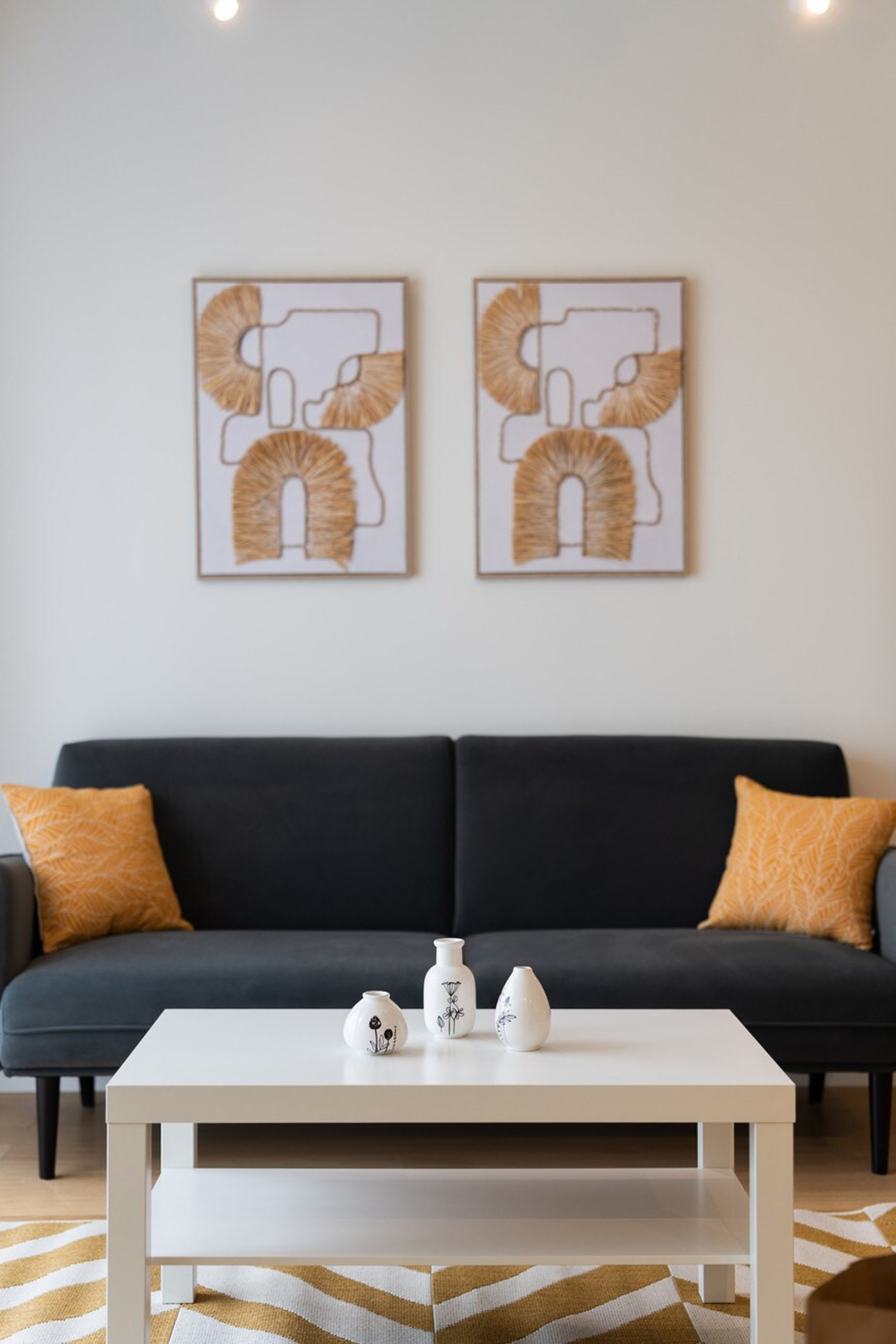 Living room image 4