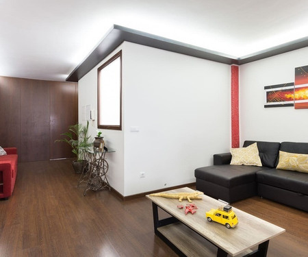 Spacious Central Flat w/ Netflix - Metro Bolhão