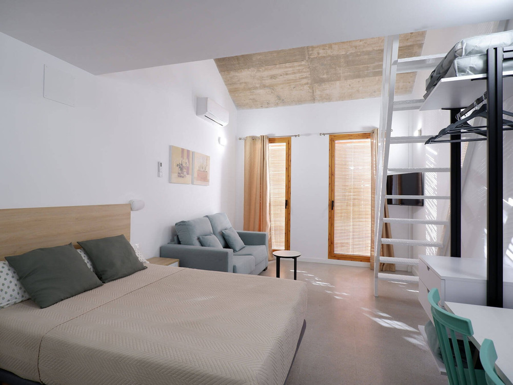 Cozy attic studio in El Cabanyal preview