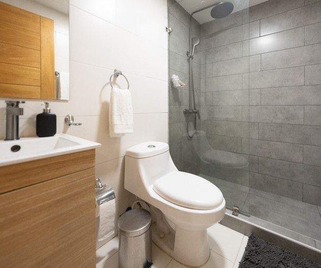 City Vibes 2BR | Long Stays, Fast WiFi