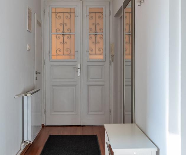 Three-room apartment, 70 sqm, garden view balcony