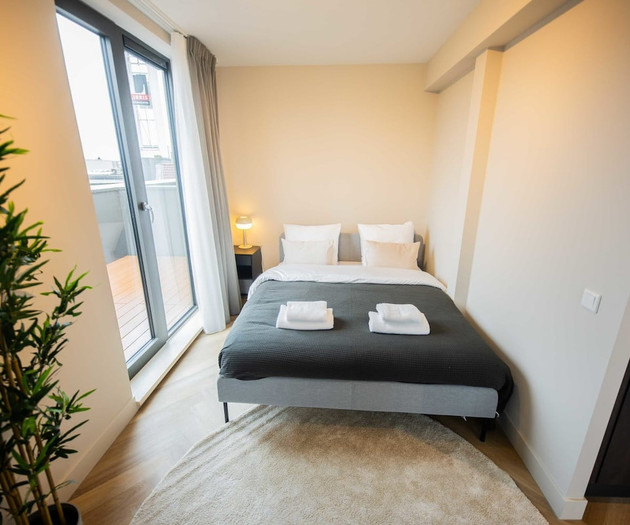 Charming City Penthouse Studio KS