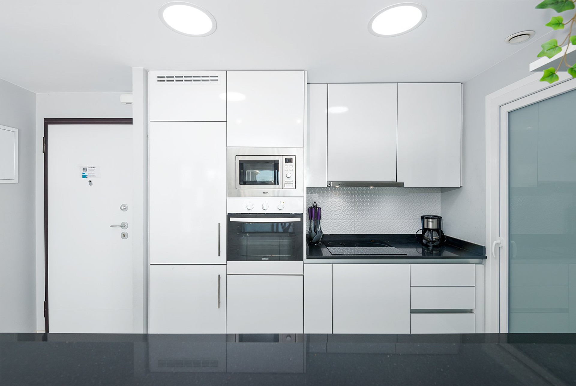 White modern kitchen units