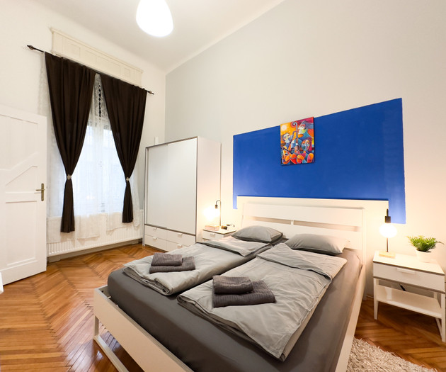 Skyline House - Large central 1 bedroom