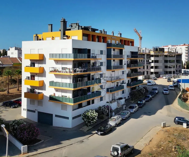 Two-Bedroom Apartment in Portimao, Algarve (PT)