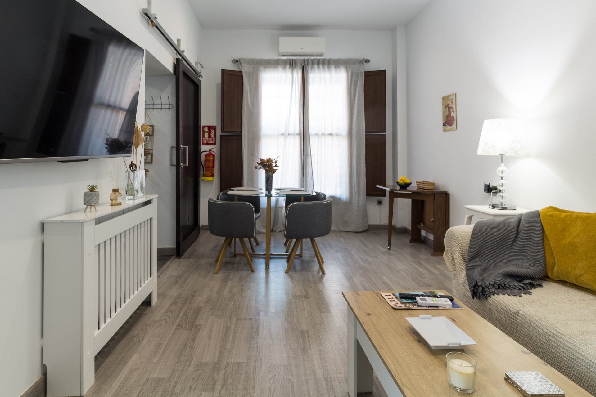 Living area with dining table