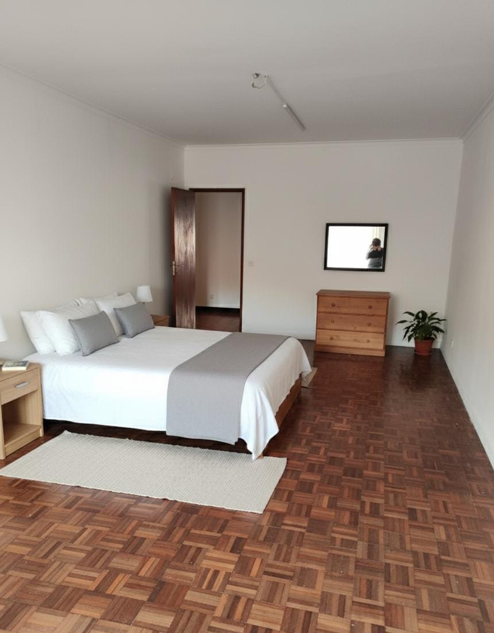 🛏️ Room for Rent – Couple or Single | Rua Morais preview
