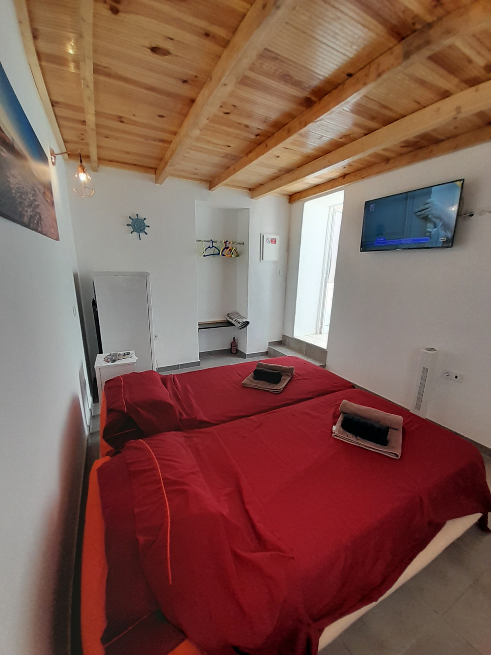 Suite Ibiza with private bathroom, fast wifi,patio preview