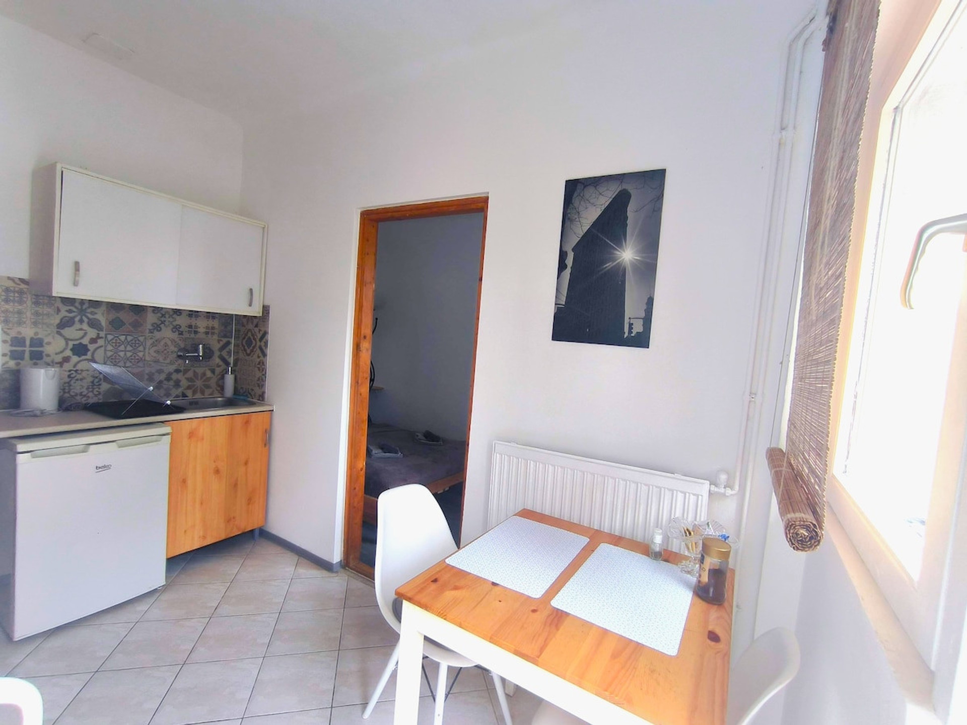 Dining area image 2