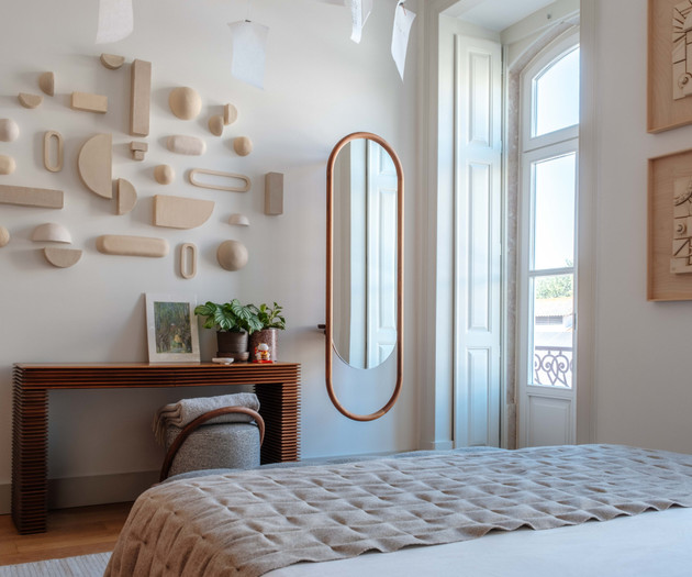 Your Lisbon Oasis: 3-Bed Apartment with Pool & Out
