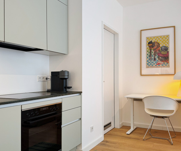 Designer Terrace Apartment – Schillerkiez
