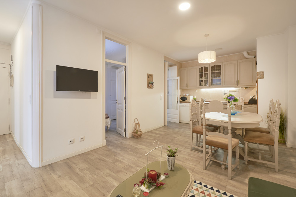 #2 Cozy room on Av. Liberdade