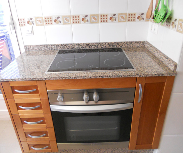 Kitchen stove and oven