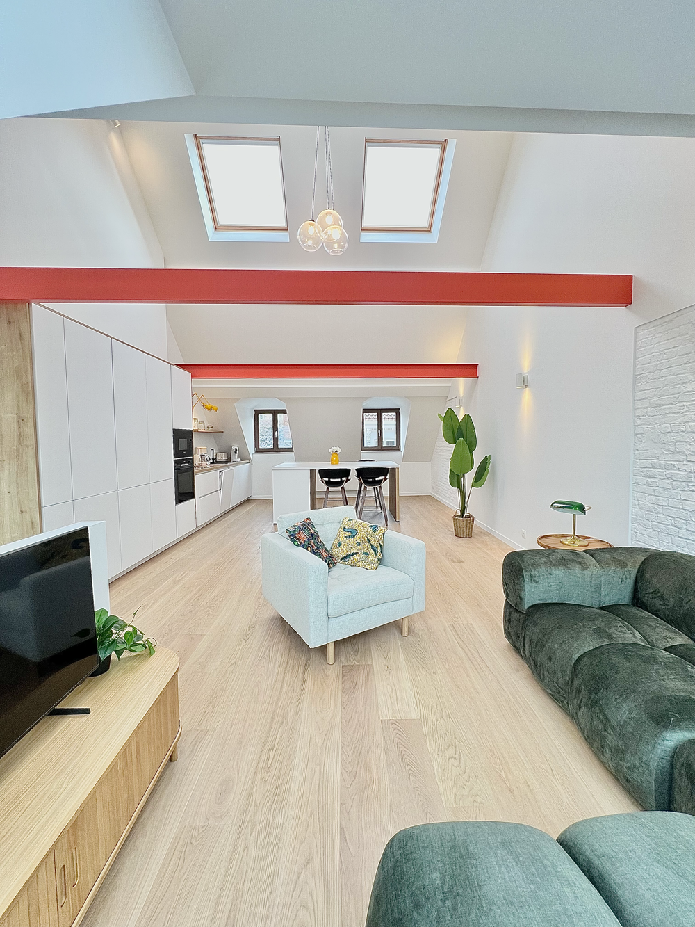 Design & Elegant Duplex in the Heart of Brussels preview